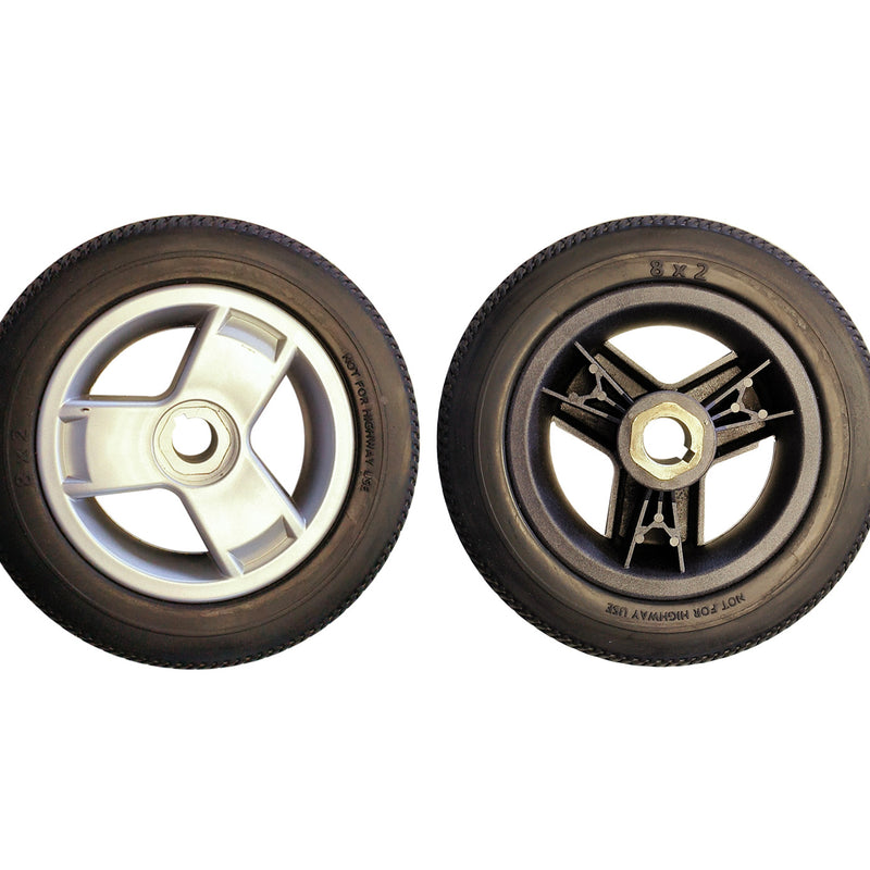 8x2 Rear Tyre with Silver Rim and Cap